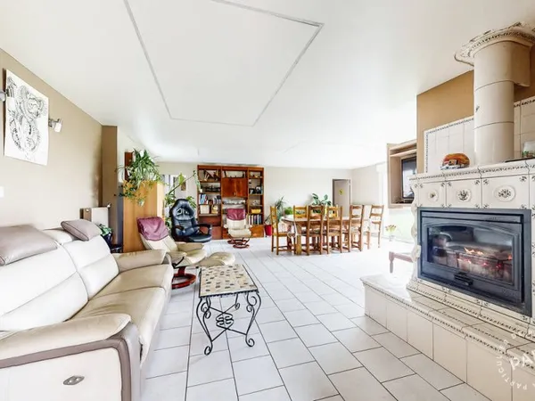 Maison 8 pièces 195 m²
