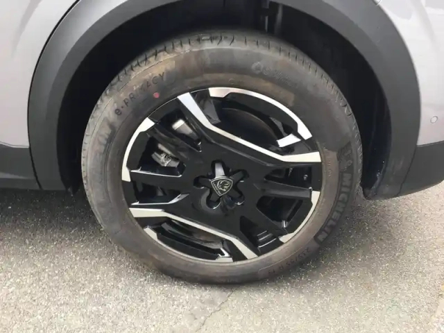 Peugeot 3008 plug-in hybrid 195 e-dcs7 — photo 25