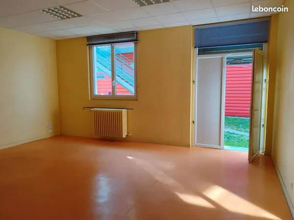 Bureaux 159 m² LE MANS
