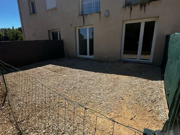 T2 avec jardin et parking