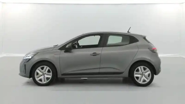 Renault Clio blue dci 100 ch — photo 2