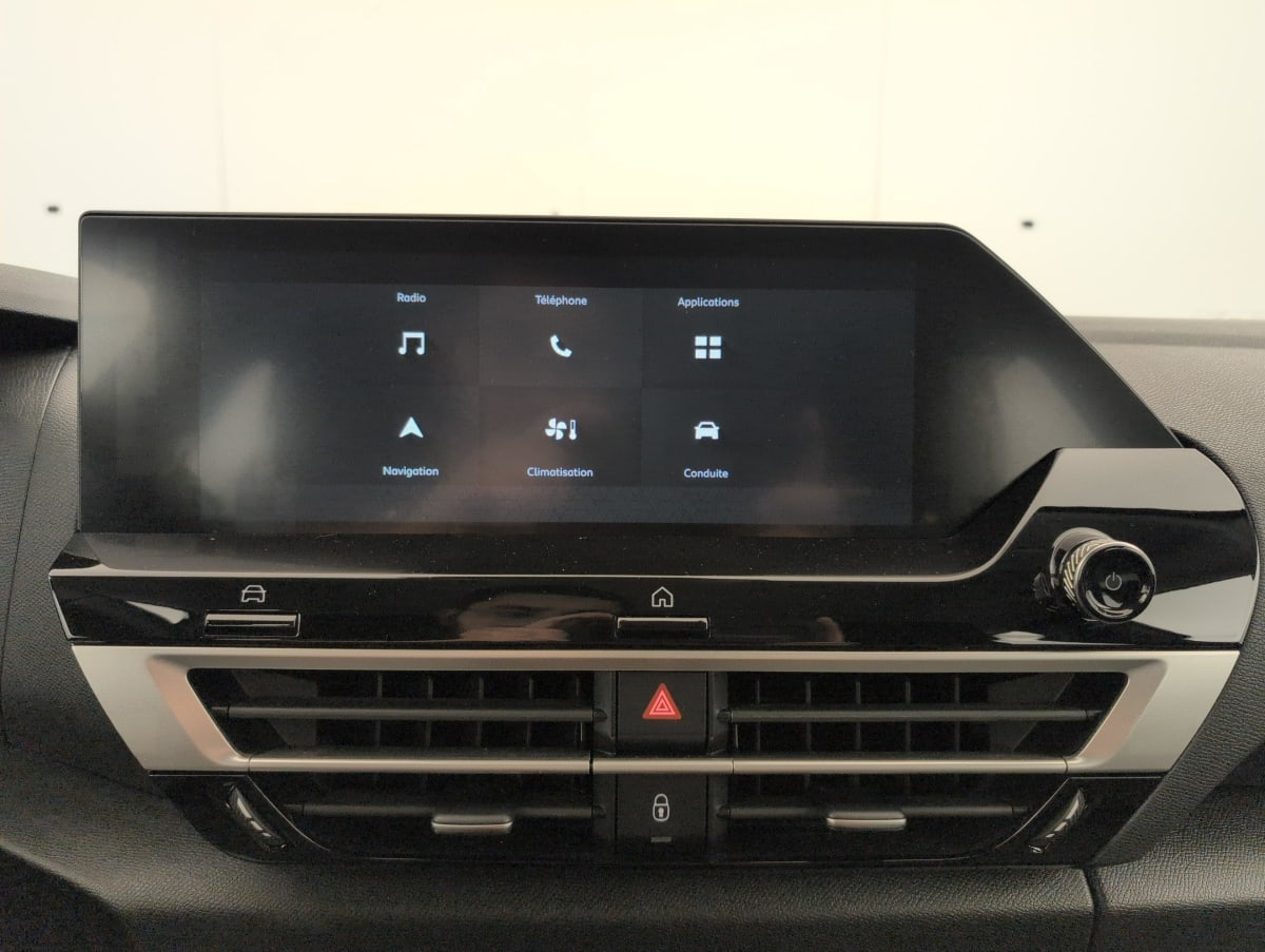Citroën C4 — photo 17