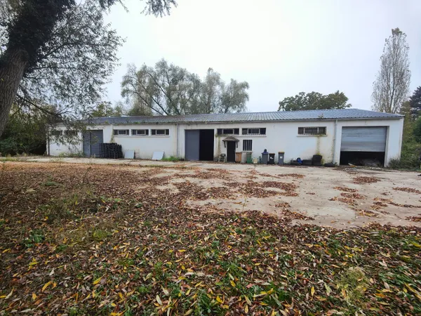 Local d’activité et entrepôt Vente Herblay-sur-Seine  449m² 500000€
