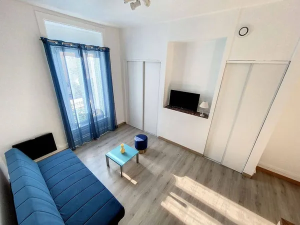 Studio 1 pièce 25 m²