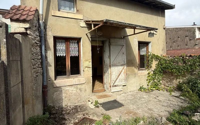 Photo 1
