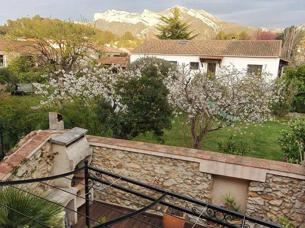 Maison 1 pièce 145 m²