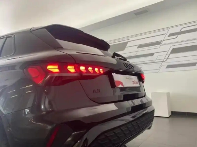 Audi A3 sportback 40 tfsi e 204ch phev s line s tronic 6 — photo 8