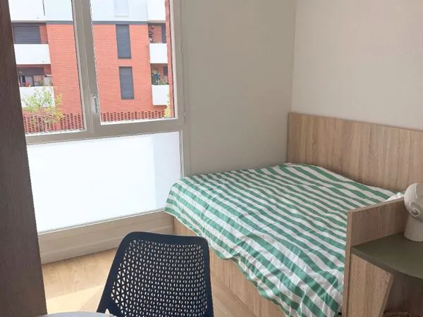Studio 1 pièce 19 m²