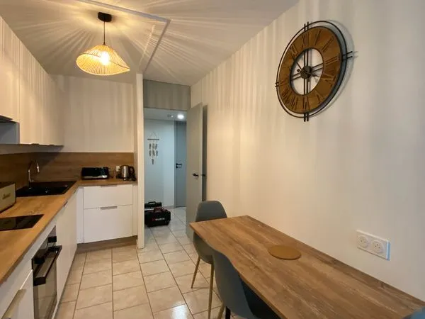 T2 meublé de 46 m² aux Minimes - proche port, plage, écoles et université - jardinet privatif et par