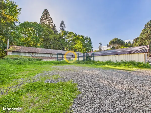 Local 633 m² Espaly-Saint-Marcel