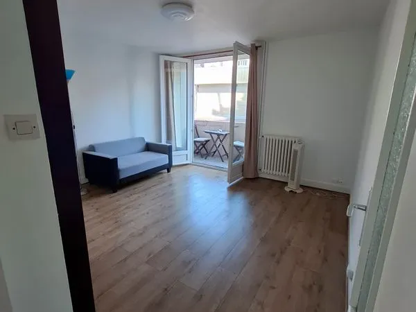 Appartement T3 semi-meublé