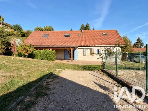 Maison 10 pièces 222 m²
