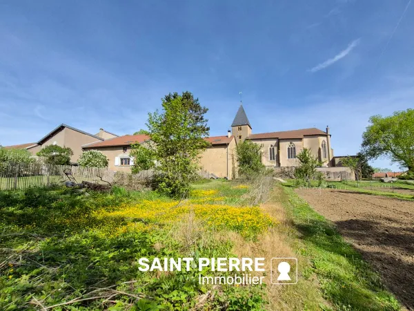 Terrain 273 m²