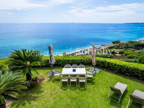 Villa vue mer à vendre Sainte-Maxime, domaine privé à 300 m de l