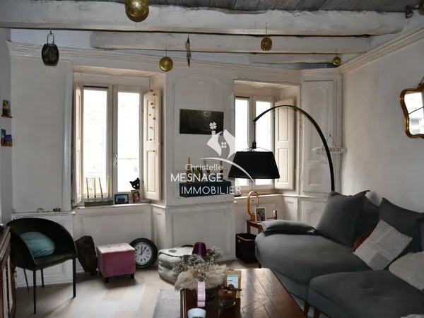 Appartement 9 pièces 120 m²