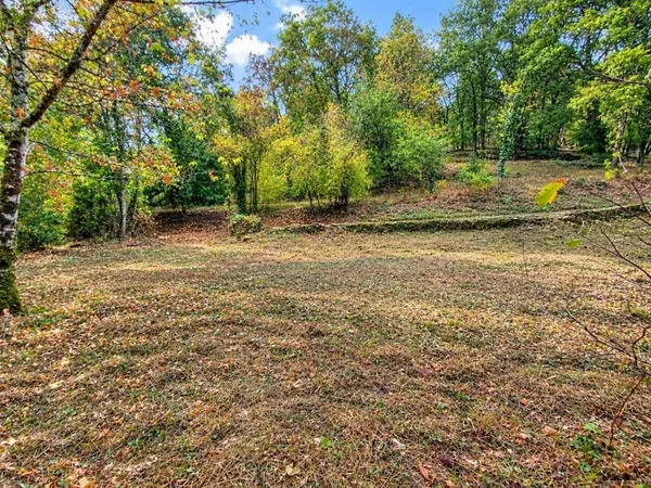 Terrain 3600 m²