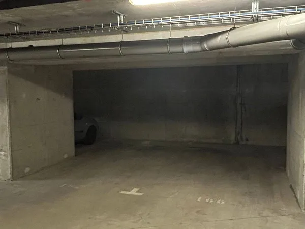 Parking 11 m²