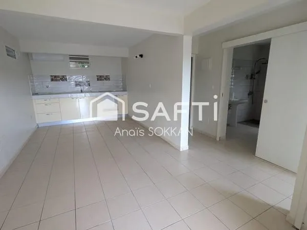 Appartement T3 rénové à Là-Haut