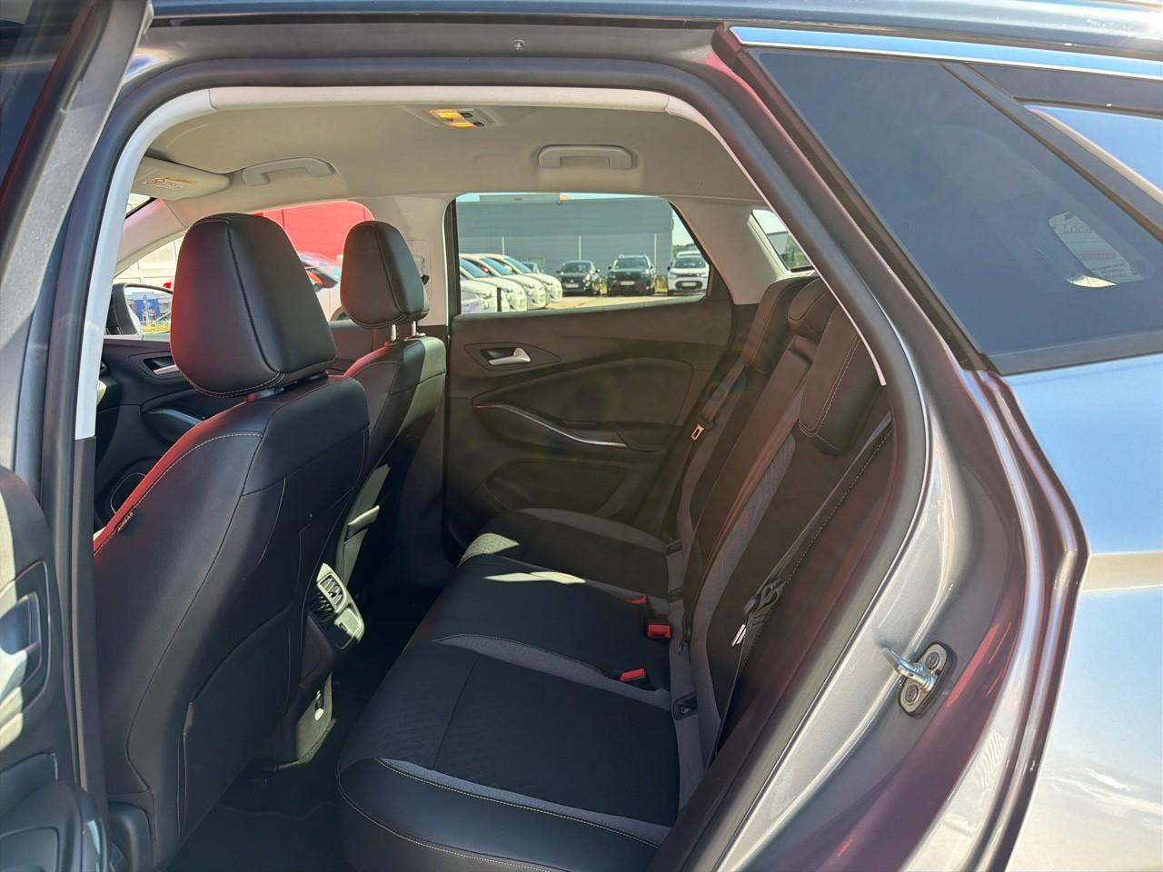Opel Grandland x 1.2 turbo 130 ch elite — photo 10