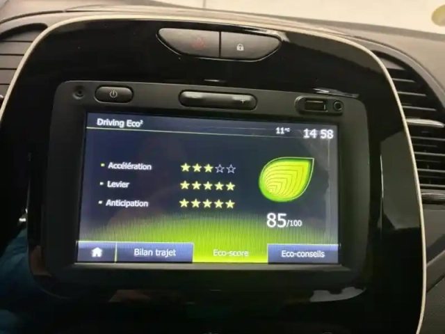 Renault Captur 1.5 dci 90ch energy business euro6c — photo 14