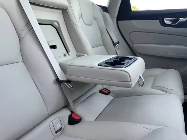 Volvo Xc60 t6 awd hybride rechargeable 253 ch+145 ch geartronic 8 — photo 19