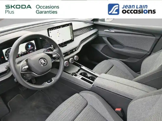 Skoda Superb combi 2.0 tdi 150 ch scr dsg7 — photo 13