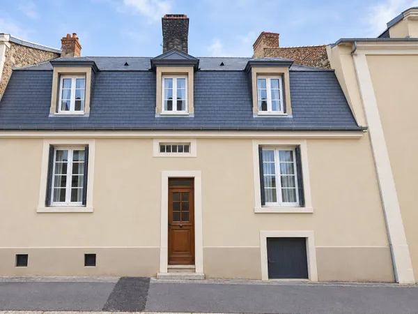 Immeuble en centre-ville de La Flèche...
