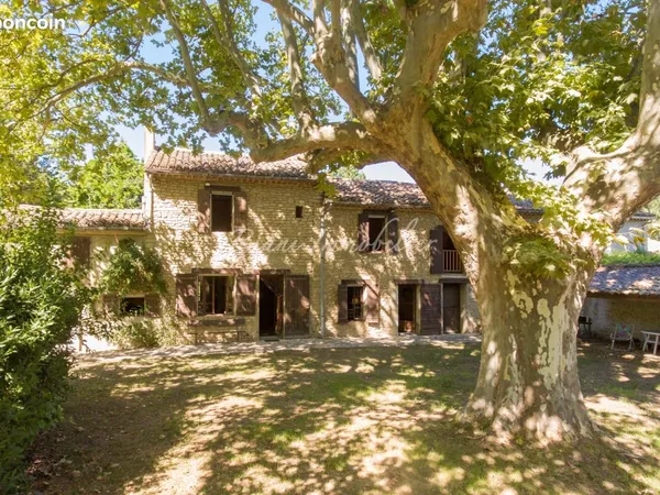 Mas 9 pièces 192 m²