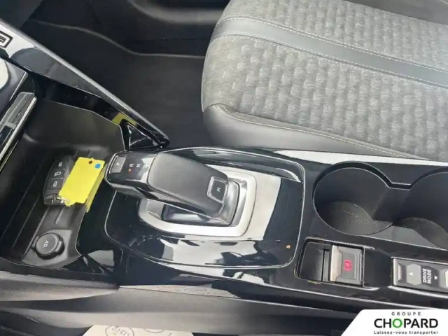 Peugeot 208 puretech 100 s&amp;s eat8 — photo 18