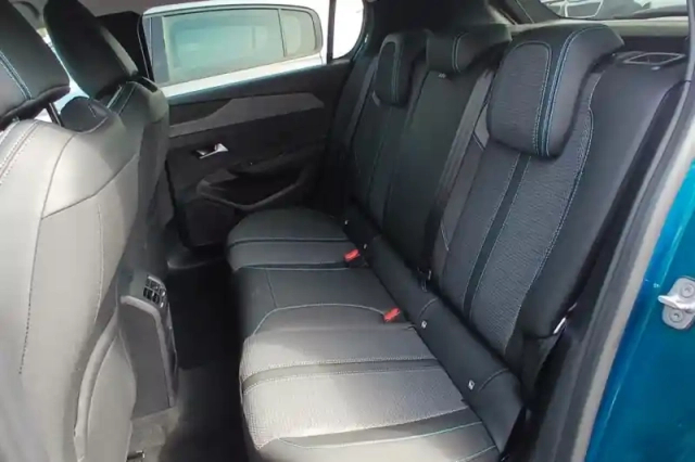 Peugeot 308 hybrid 136 e-dcs6 — photo 11