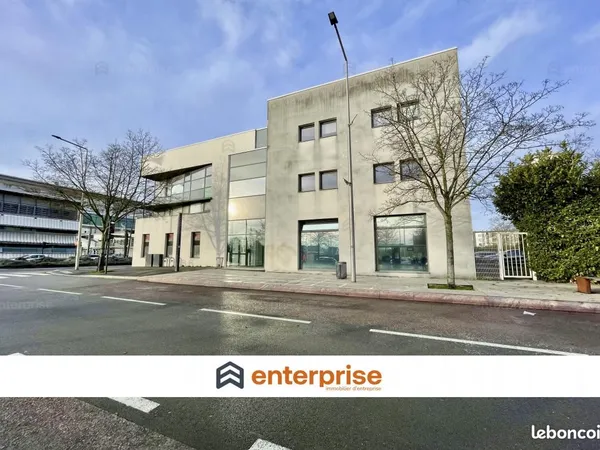 Bureaux 309 m²