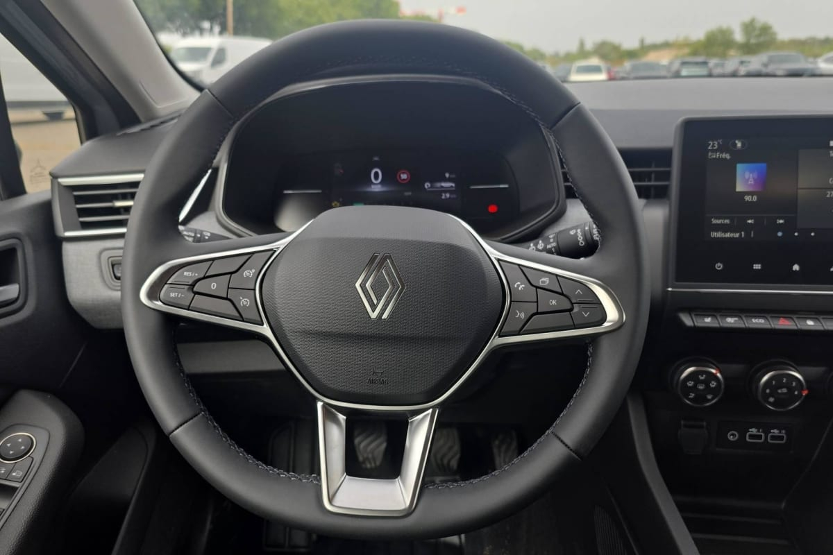 Renault Clio 5 — photo 14