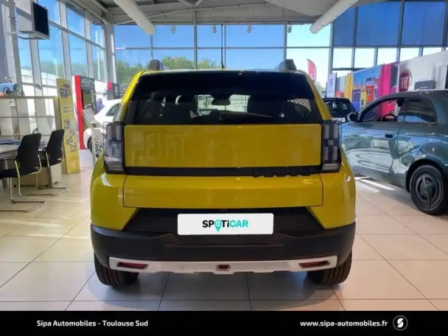 Fiat Grande Panda e 83ch — photo 4