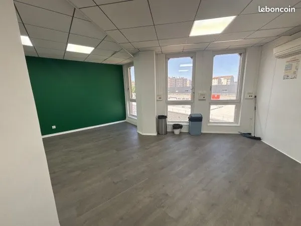 Bureaux 148 m²