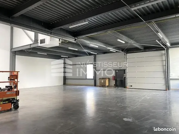 Local d'activité 520 m²