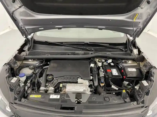 Peugeot 2008 puretech 100 s&amp;s bvm6 — photo 53