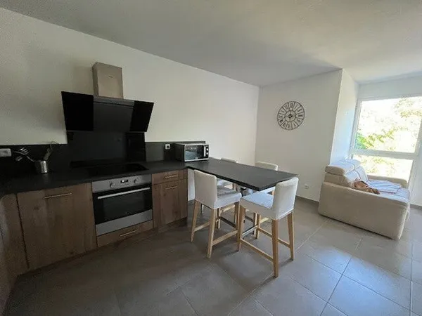 Appartement type 2 MEUBLE - Le Triadou