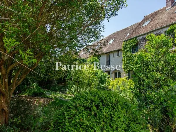 Maison 12 pièces 260 m²