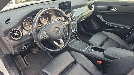 Mercedes Classe CLA 2.1 200 136 7G-DCT - Starlight – 2019 – 109524 km – Diesel – Boîte Automatique — photo 21