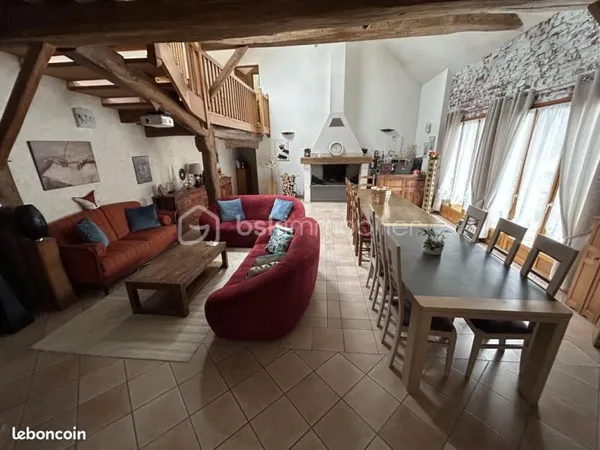 Longère 8 pièces 230 m²