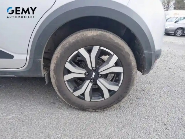 Dacia Sandero eco-g 100 — photo 29