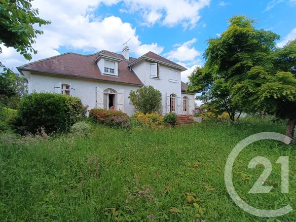 Maison 6 pièces 419 m²