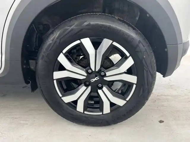 Dacia Sandero eco-g 100 — photo 38