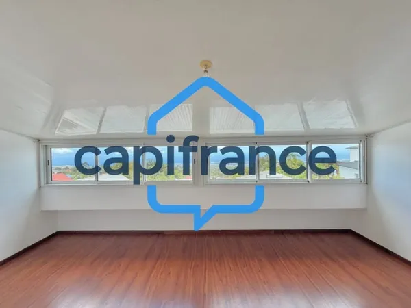À VENDRE AU TAMPON (97430) - ENSEMBLE DE 2 VILLAS JUMELÉES AVEC VUE MER PANORAMIQUE