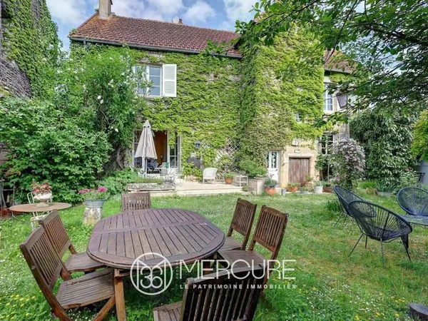 Maison 7 pièces 183 m²