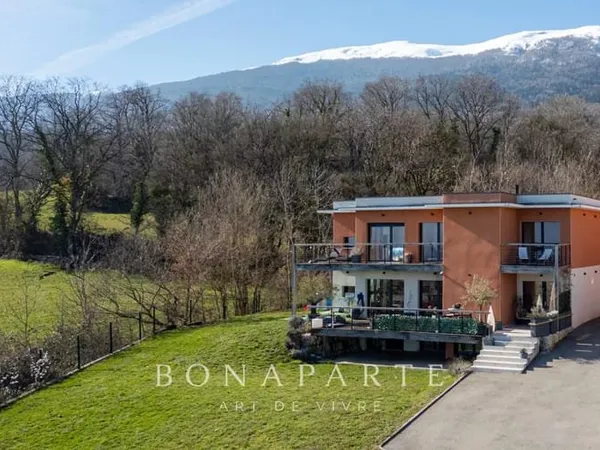 THOIRY - PROPRIETE CONTEMPORAINE - VUE SUR LES ALPES