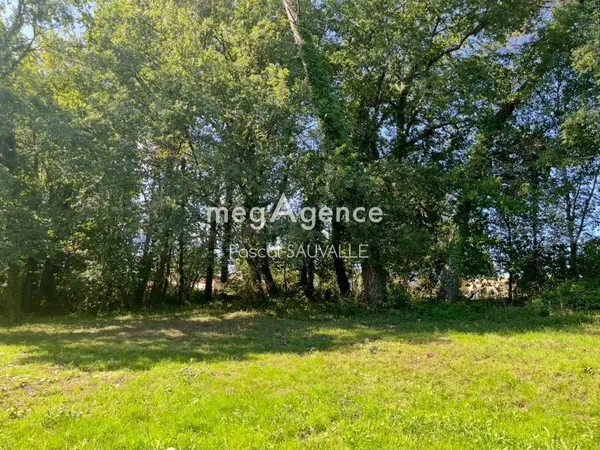 Terrain à bâtir de 1700m2