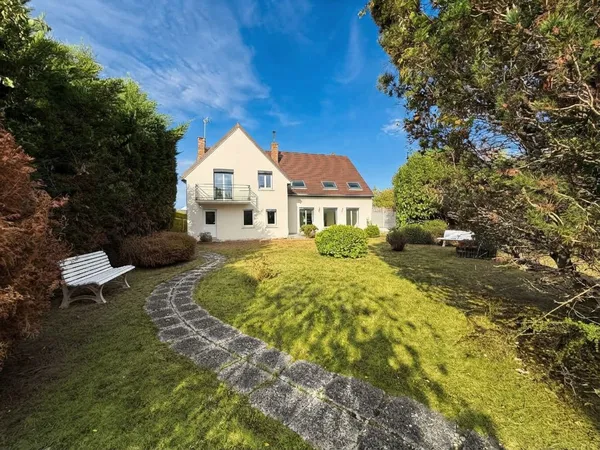 Vends maison familiale avec jardin sans vis-à-vis