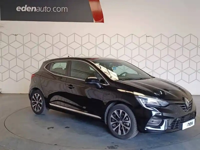 Renault Clio e-tech 140 - 21n — photo 60