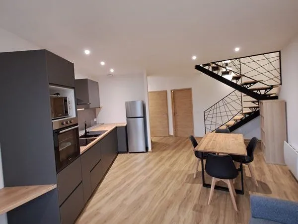 Appartement rénové avec goût - idéal colocation ou jeune famille - Route de Lyon, Cognin